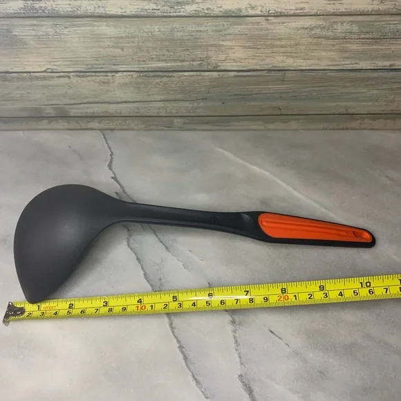 Tupperware Ladle New - Picture 4 of 5